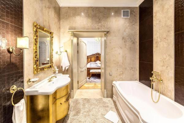 Vip Apartments Dipservice Hall Minszk Kültér fotó